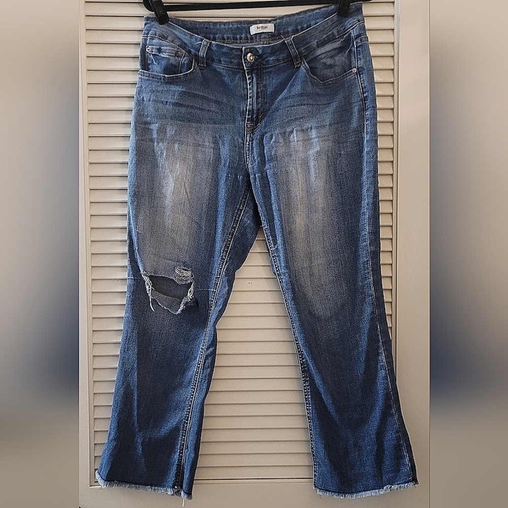 Kensie Jeans - Blue Distressed Ripped Lightweight Jeans With Pockets